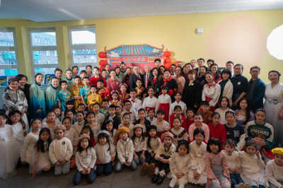 情暖新春，心系華教——駐漢堡總領事叢武春節走訪領區中文學校